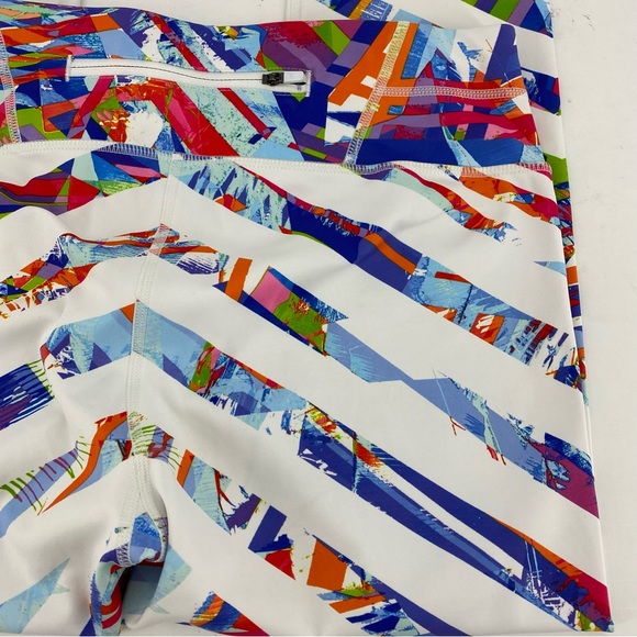 Athleta White Patterned Capri Leggings - Picture 4 of 8